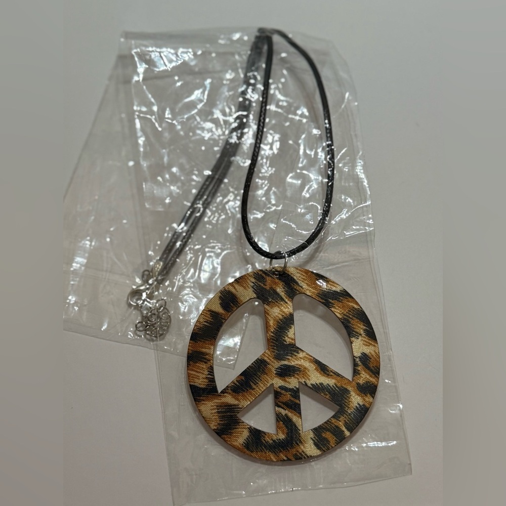 New Leopard Print Peace Pendant Necklace